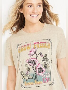 Maurice’s grow freely floral tee size large